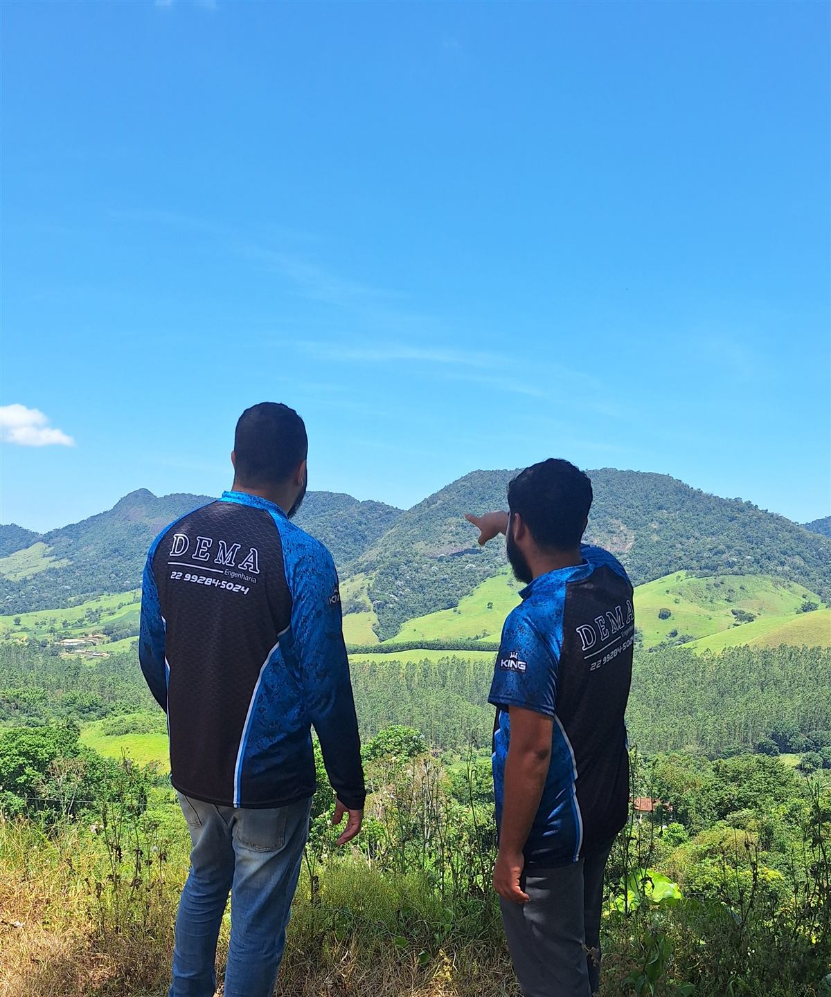 Equipe DEMA Engenharia em visita a obra